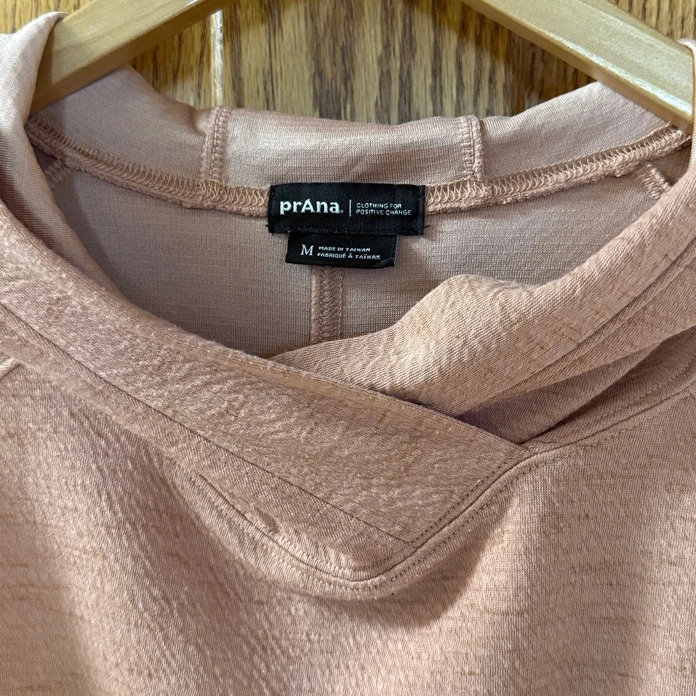 Prana Lightweight Hoodie Rose - Picture 3 of 3